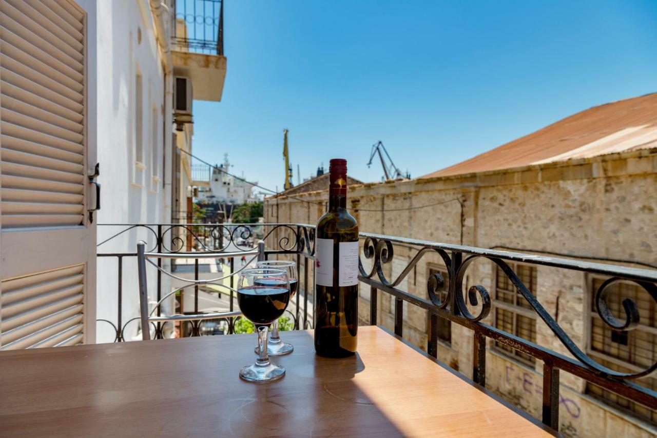 Ethrionplus Two Rooms Apartments Balconies 100 M From The Port Ermoupoli Exterior foto