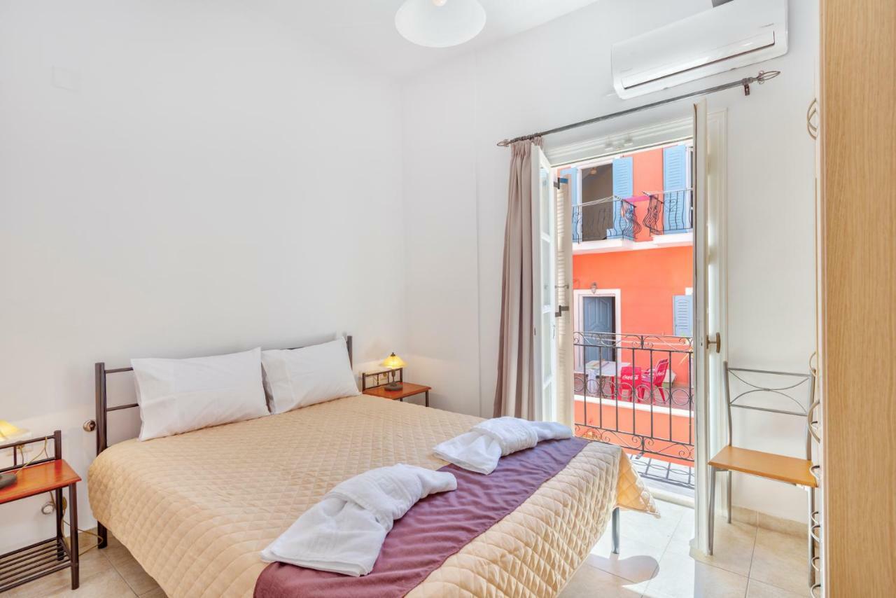 Ethrionplus Two Rooms Apartments Balconies 100 M From The Port Ermoupoli Exterior foto