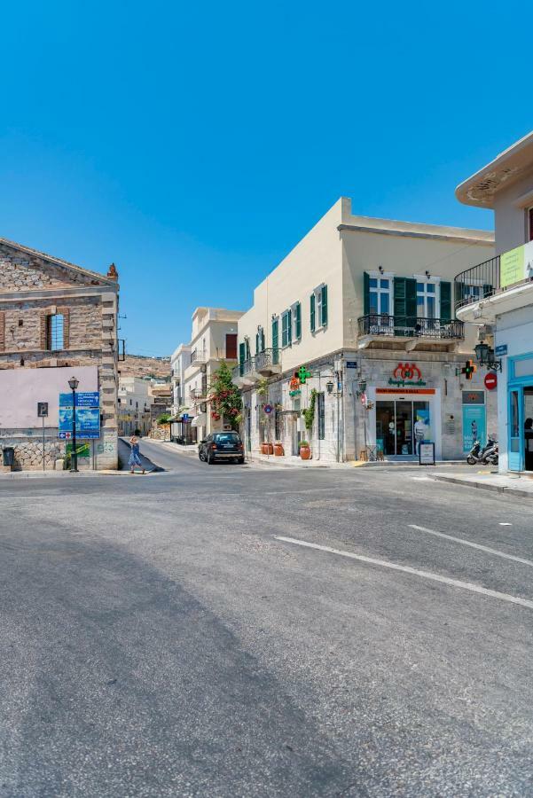 Ethrionplus Two Rooms Apartments Balconies 100 M From The Port Ermoupoli Exterior foto